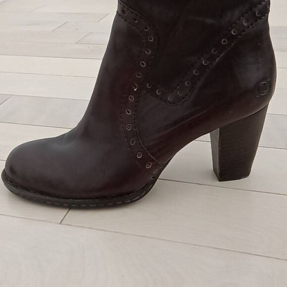 Born Women's Brown Leather Block Heeled Zip Up Calf High Boots Size 8.5 - Picture 3 of 7
